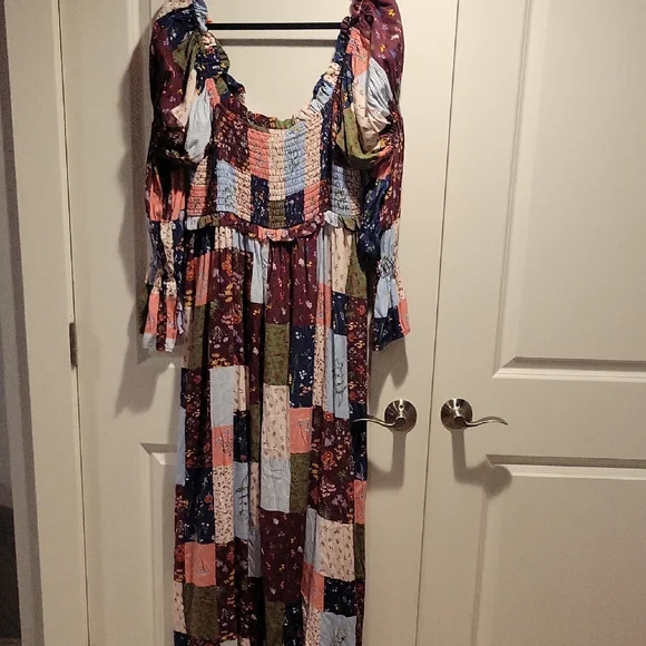 Patchwork Long Sleeve Maxi Dress - Picture 3 of 7